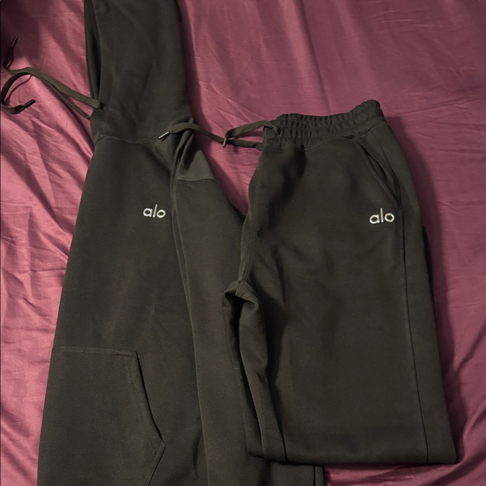 ALO Yoga Black Jogger Pant set